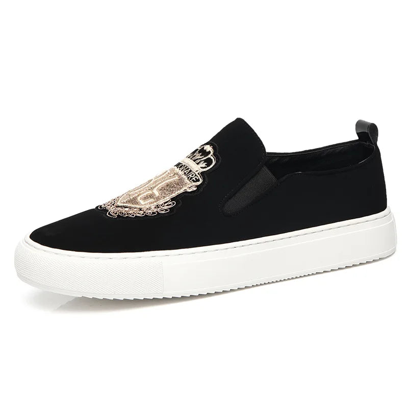 2026 Autumn New Man Leather Casual Shoes Man Fashion Slip-On Man Luxury Embroidery Suede Leather Shoes Trend Loafers